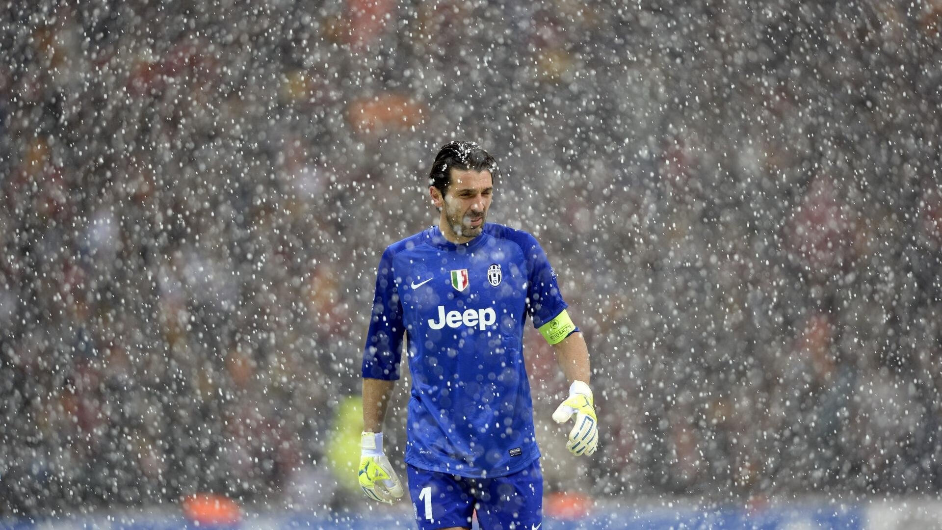 皇家马德里常规赛绝杀菲尼克斯太阳，保罗砍下8记关键球，全场沸腾